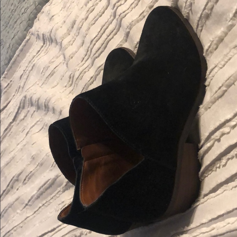 Ankle booties